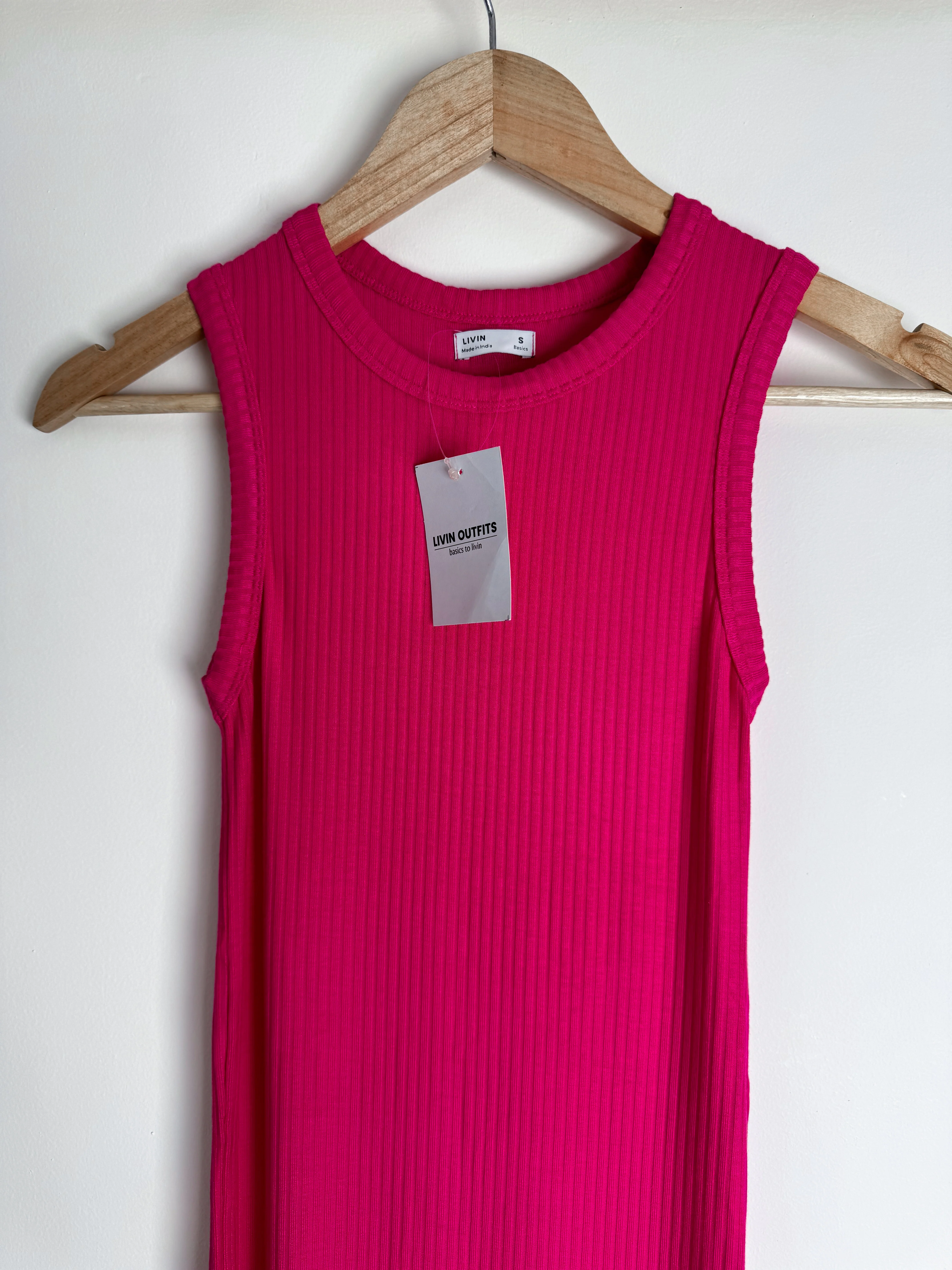 Pink Bodycon Dress with Slit - Image 3