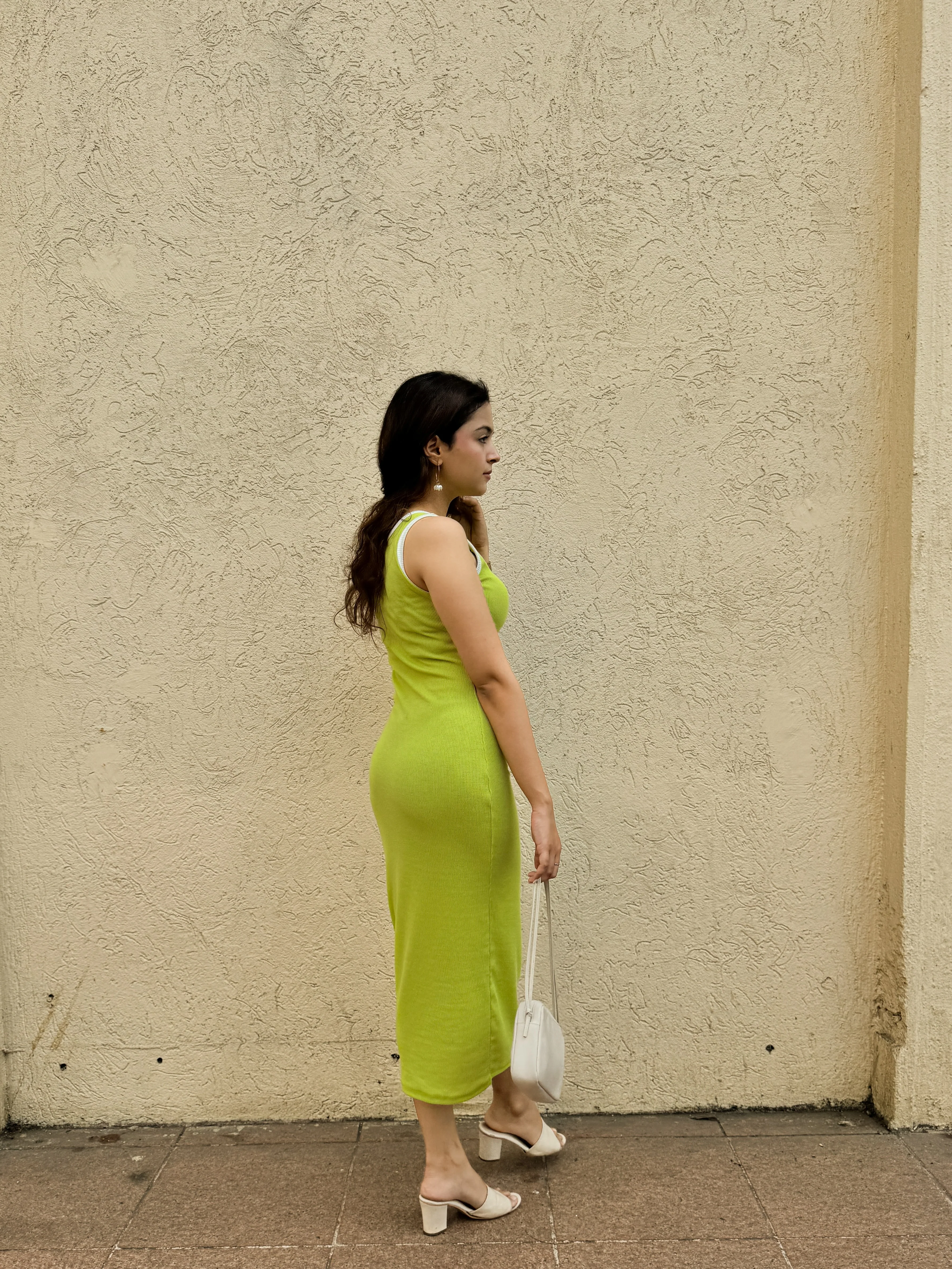 Stretchable Ribbed Bodycon Dress - Image 3